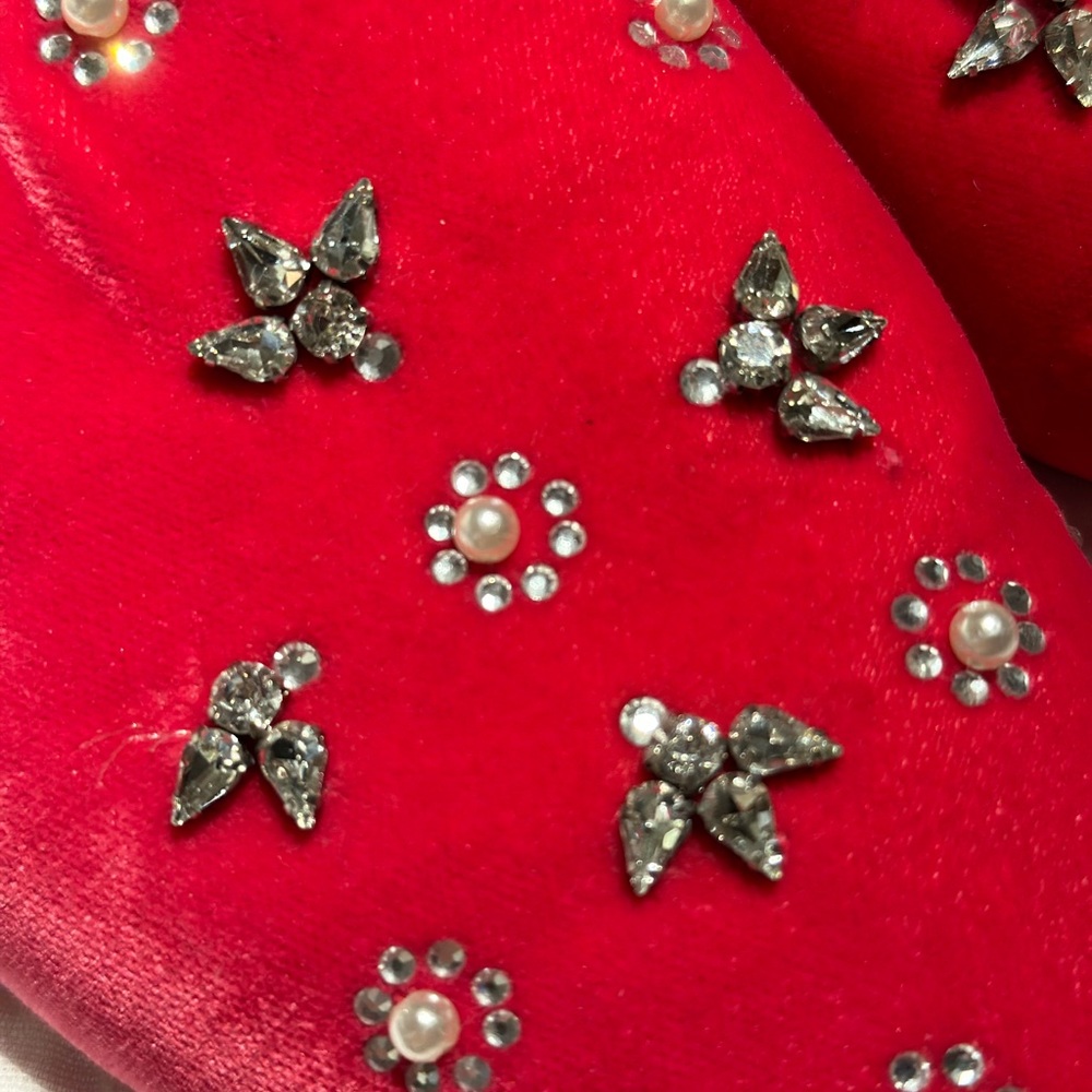 White House Black Market velvet mules with crystal/pearl embellishment size 9M